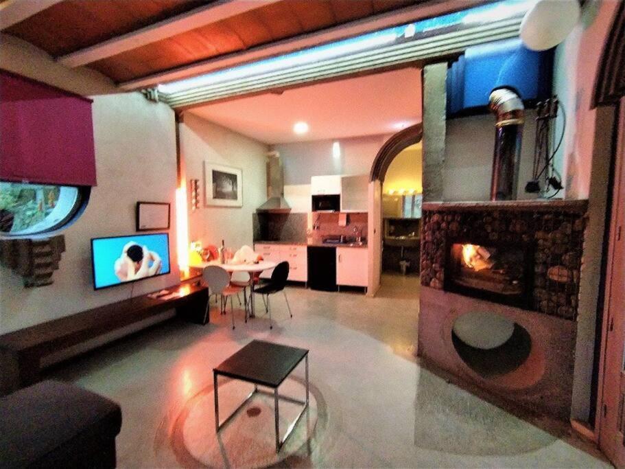 Zentral Club Neutron-Jacuzzi Daire Belmonte De Miranda Dış mekan fotoğraf