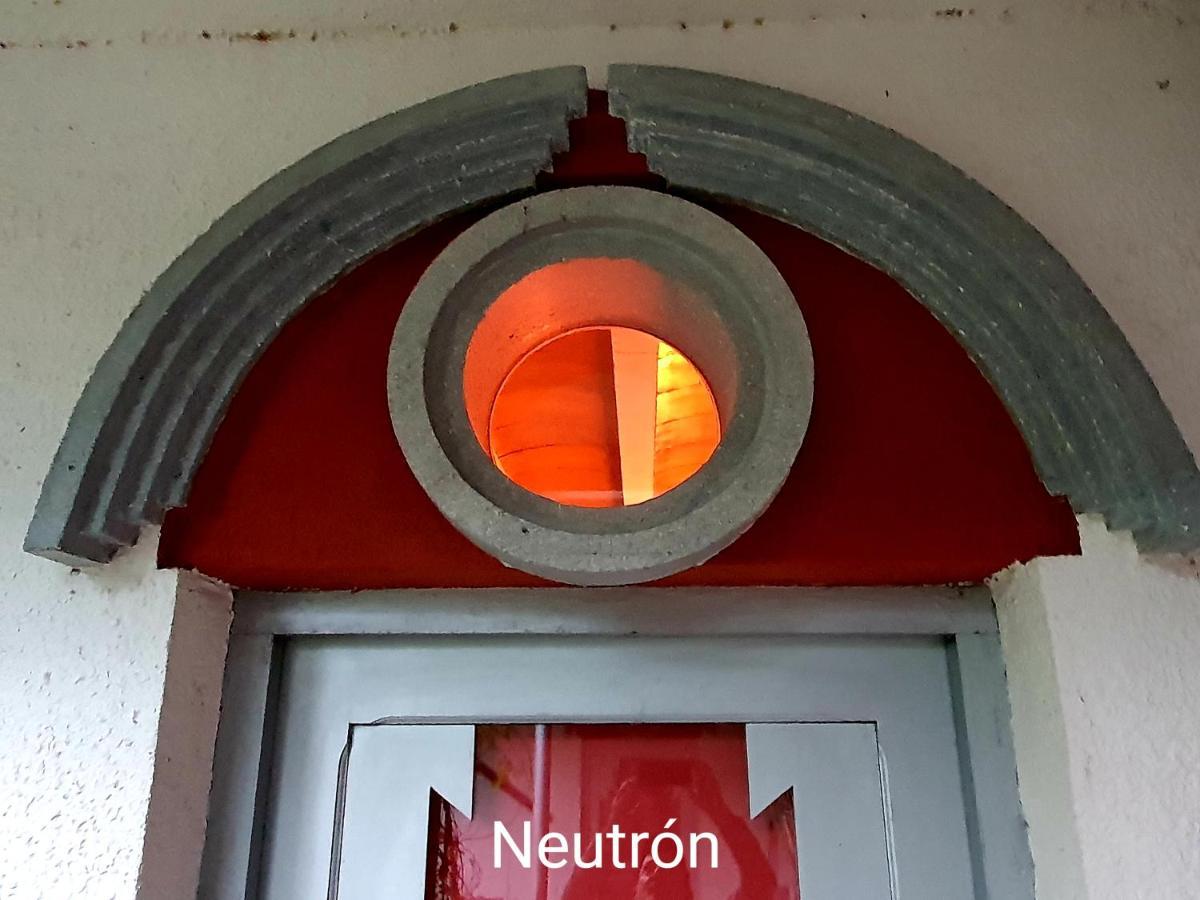 Zentral Club Neutron-Jacuzzi Daire Belmonte De Miranda Dış mekan fotoğraf